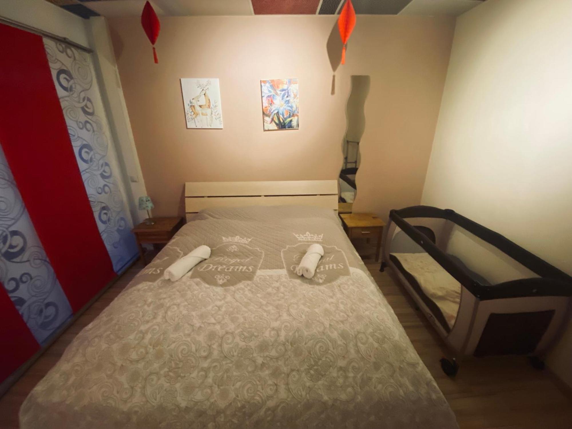 Appartamento Flat For Up To 4 People In Dresden-Striesen Esterno foto